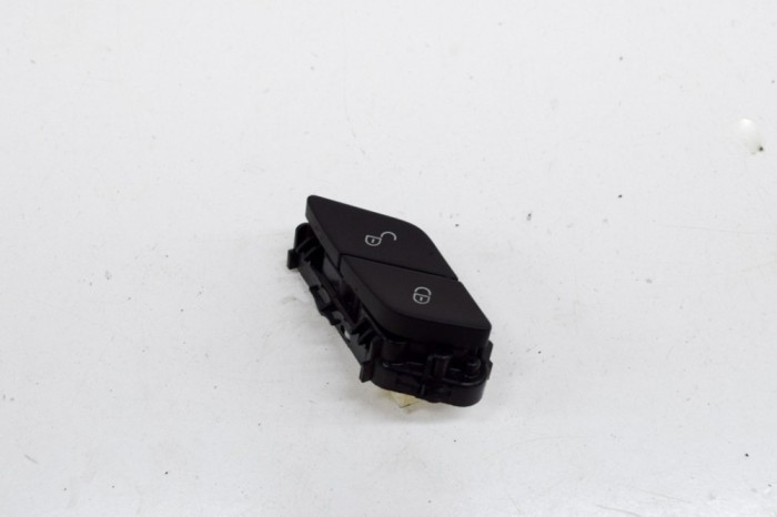 Comutator &icirc;nchidere centralizată MERCEDES-BENZ GLC C253 2018 OEM: A2059055151 14548472