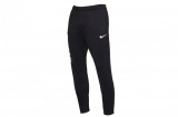 Pantaloni Nike F.C. Essential Pants CD0576-010 negru