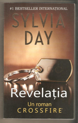 Sylvia Day-Revelatia foto