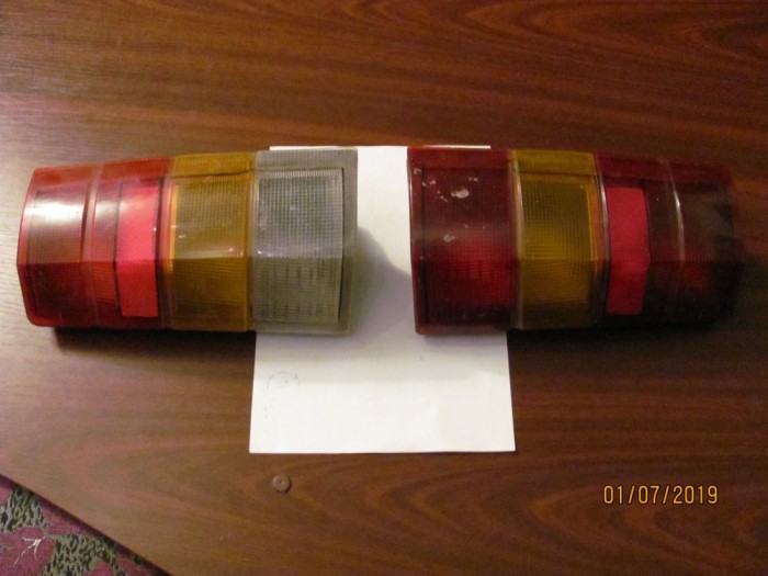 PVM - Pereche stopuri lampi complete stanga dreapta Opel Kadett model anii &#039;80