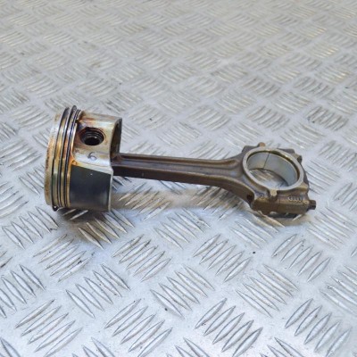 Piston VW GOLF V 1K1 2006 OEM: 038107065H | 3961409 foto