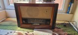 Aparat de radio LUX S574A model anii '50