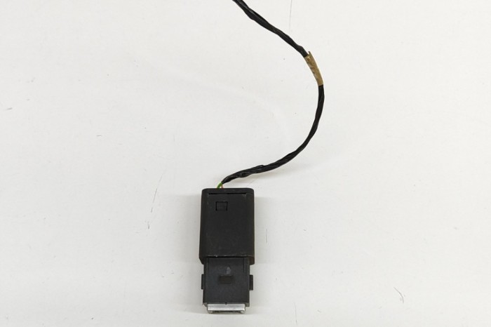 USB PEUGEOT 2008 II 2020 OEM: 98313506DX,9831377180 29533210
