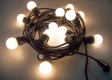 Cumpara ieftin Ghirlanda luminoasa 10 m, 10 becuri led rotunde mate, cablu negru, lumina calda, 3000K