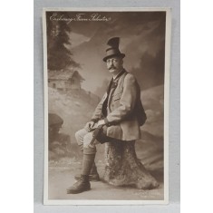 ARHIDUCELE FRANZ SALVATOR , IN COSTUM DE VANATOARE , POZAND IN STUDIO , FOTOGRAFIE TIP CARTE POSTALA , STUDIO ADELE FORSTER , VIENA , MONOCROMA, NECIR