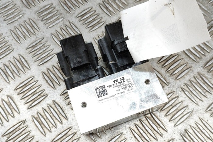 Supapa de expansiune aer condiționat VW ID.3 E11 2021 OEM: 1EA816682A 25631727