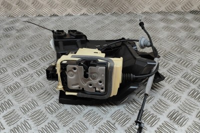 &amp;Icirc;ncuietoare ușă dreapta spate VOLVO XC90 II 2021 OEM: 32310877,32310712 | 28528364 foto