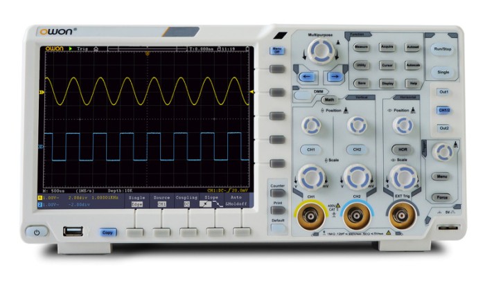 Osciloscop digital XDS3202E Ch: 2; 200MHz; 1Gsps; 40Mpts; LCD TFT 8&quot;; XDS integrat cu Decodificare serială