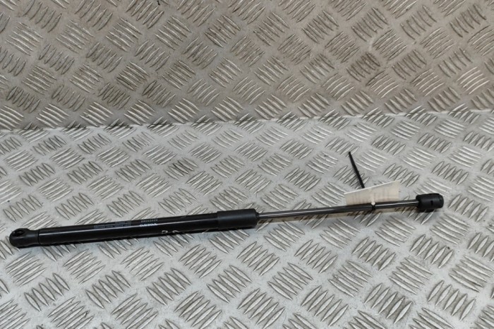 Amortizor capota dreapta față VOLVO XC40 536 2024 OEM: 32405068 28791427