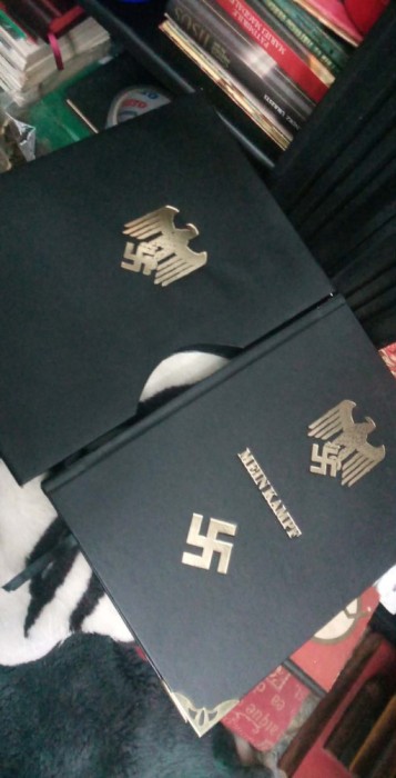 Mein Kampf in Etui-Adolf Hitler an 1993 ed LUX