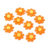 Cumpara ieftin Set 10 margarete decorative textile Kyrra, diametru 27 mm, Portocaliu, Crisalida