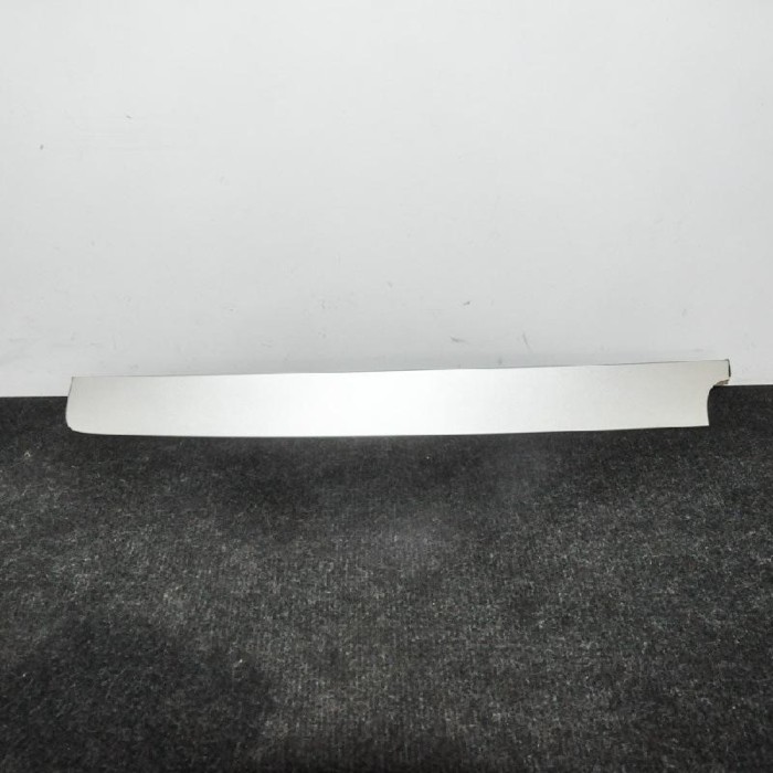 nerasta VW PASSAT Variant B6 3C5 2010 OEM: 3C2857211AC 2193545
