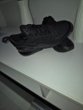 Adidași Nike Air Max270