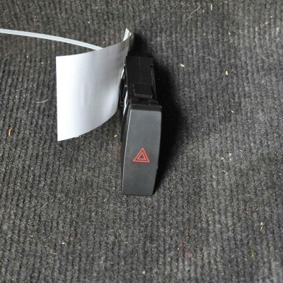 Buton de avarie MAZDA 6 Hatchback GH 2008 OEM: GS1D664H0A,GS1D-66-4H0A | 1605235 foto