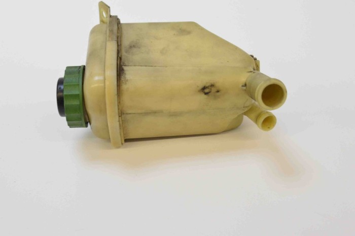 Rezervor pompa servodirecție VW TOUAREG 7LA, 7L6, 7L7 2005 OEM: 7L0422371C
