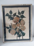 Tablou impremeu pe material textil batik indonezian, Saliya, Fluture pe planta cu flori si frunze, inramat si sub sticla, rama lemn, 57x45x3cm
