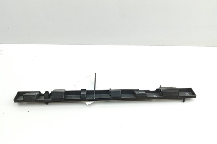 Suport prag lateral st&acirc;nga față MASERATI LEVANTE SUV M161 2016 OEM: 670032479 30751942