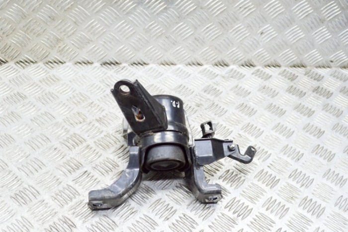 Suport motor dreapta TOYOTA PRIUS _W3_ 2011 | 12403185