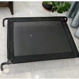 Pat pentru Animalele de Companie, din Plasa este Rezistent la Umiditate, Picioare de Otel, Respirabil, 68 x 55 x 16 cm