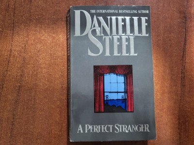 A perfect stranger -Danielle Steel foto