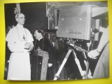 HOPCT 540 T FOTOGRAFIE VECHE-D= 21/15 CM- PRIMA TELEVIZIUNE LA VATICAN-PAPA - 1947-FOTO AGENTIA ASSOCIATED PRESS PHOTOS 1947