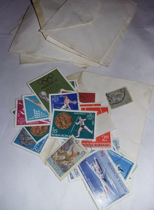 Lot 5 plicuri cu timbre vechi romanesti si straine,starea care se vede,T.GRATUIT