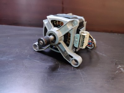 motor 7 pini Masina de spalat Hotpoint ARMXXD 129 / R1 foto