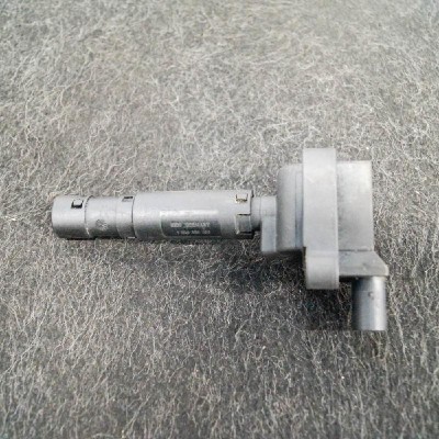 Bobina de inducție de &amp;icirc;naltă tensiune MERCEDES-BENZ C W203 2005 OEM: A00015015800040100042 1795990 foto