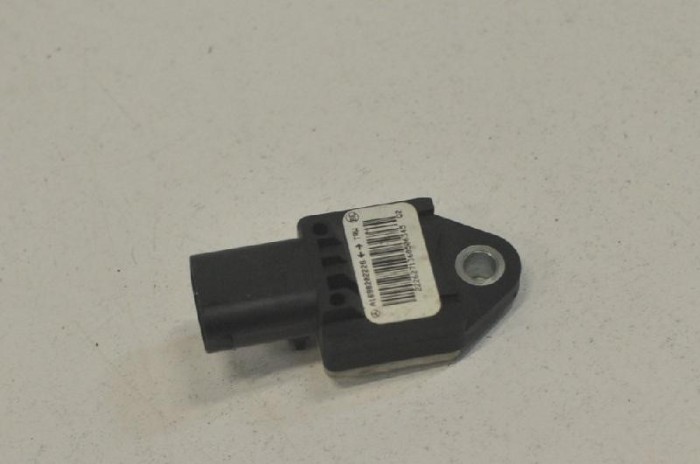 Senzor de impact st&acirc;nga față MERCEDES-BENZ A W169 2006 OEM: A1698202226 2127320