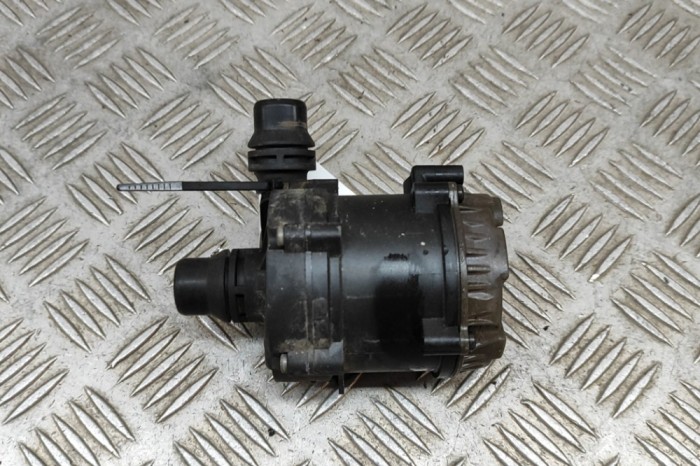 Pompa de apa auxiliara BMW 5 G30 2018 OEM: 8638237,0392024063 24481699