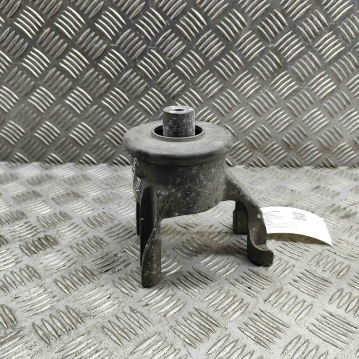 Suport motor spate VW TRANSPORTER V T5 Furgon 2015 OEM: 7E0199849 22758671