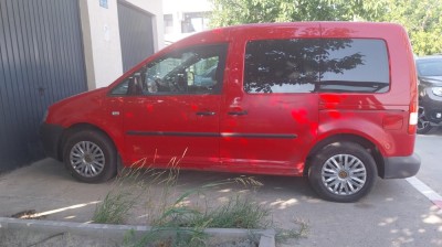VW Caddy &amp;icirc;n stare bună, baterie nouă 2005 Rulaj 257532 km foto