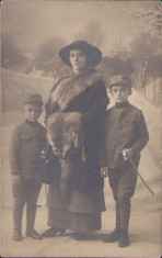 B2796 Copii in uniforme de ofiter austro-ungar cu sabii primul razboi mondial foto