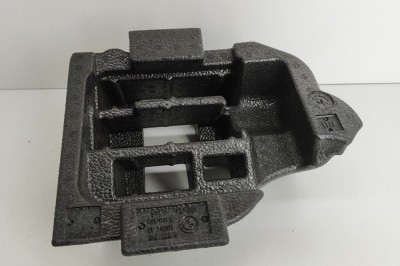 Spuma portbagaj BMW iX1 U11 BEV 2023 OEM: 9797746 | 28088800 foto