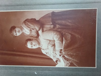 fotografie Distinsa familie , Militar ofiter cu sotia , Romania Regala foto