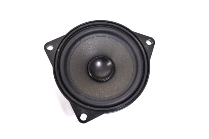 Difuzor ușă st&acirc;nga față BMW 5 Gran Turismo F07 2010 OEM: 9133409 13757994