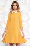 Rochie StarShinerS mustarie eleganta cu croi larg din stofa usor elastica cu guler rotunjit brodat