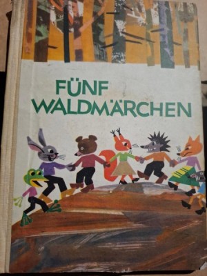 F&amp;uuml;nf Waldm&amp;auml;rchen foto