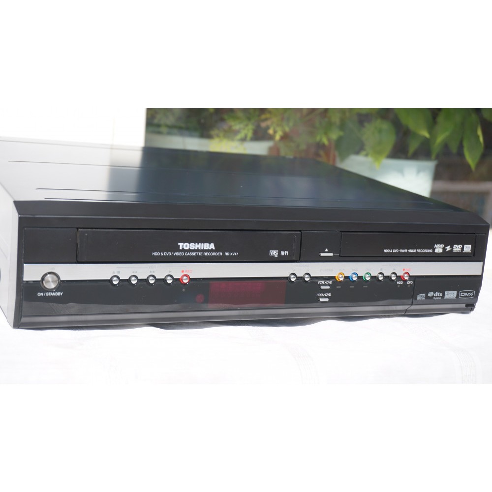 DVD recorder Toshiba RDXV47 cu HDD 160 Gb Okazii.ro