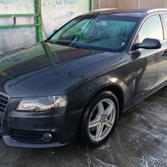 Vând Audi A 4 model b8 an 2010 , motor 2000 tdi