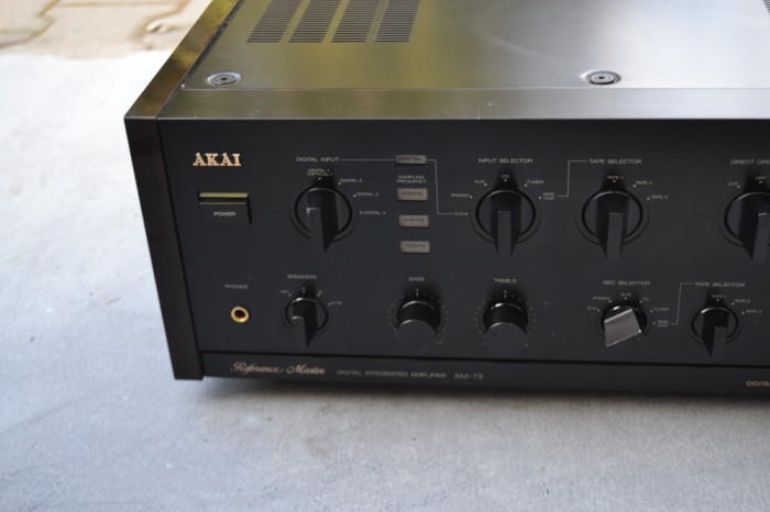 Amplificator Akai AM 73