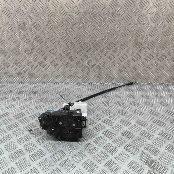 &Icirc;ncuietoare ușă st&acirc;nga față VW CADDY III Variant 2KB, 2KJ, 2CB, 2CJ 2014 OEM: 3D1837015AR 28592317