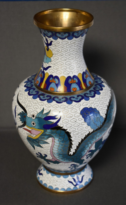 Vaza decorativa China anii 1960 tehnica cloisonne - decor dragoni