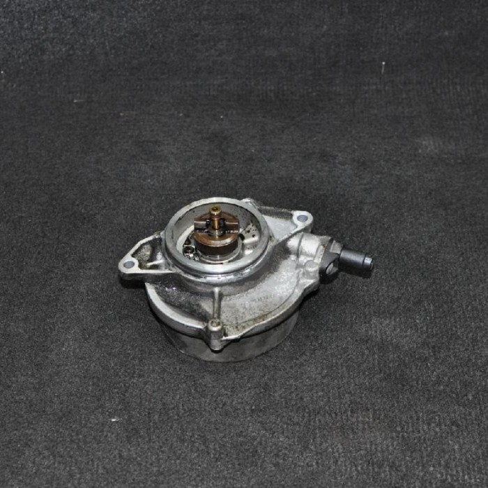 Pompa de vacuum AUDI A8 D3 4E2, 4E8 2005 OEM: 057145100T 1851755