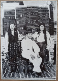 Tineri tarani in port popular, anii &#039;30// reproducere de epoca, Romania 1900 - 1950, Portrete