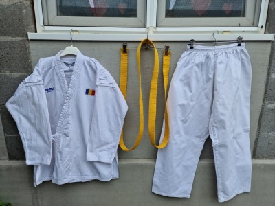 *Kimono Karate Masibo Sport Kumite | 170 cm | centura foto