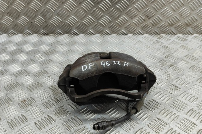 Etrier de fr&acirc;nă dreapta față VW GOLF VII 5G1, BQ1, BE1, BE2 2018 OEM: Hatchback | 27181830
