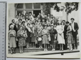 Fotografie profesori și foști elevi - Liceul Mihai Eminescu Iași intrare Liceu, Alb-Negru, Romania de la 1950