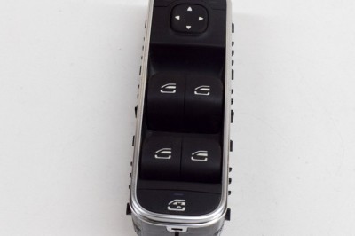 Buton geam ușă dreapta față MERCEDES-BENZ EQAH243 2021 OEM: A1679059803 20708941 foto