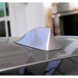 Cumpara ieftin Ornament pentru plafon auto tip &bdquo;SHARK TAIL&rdquo; culoare Argintiu